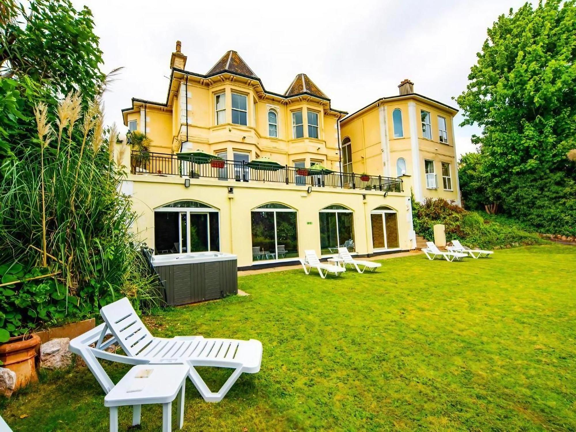 Crofton House Hotel Торки Екстериор снимка