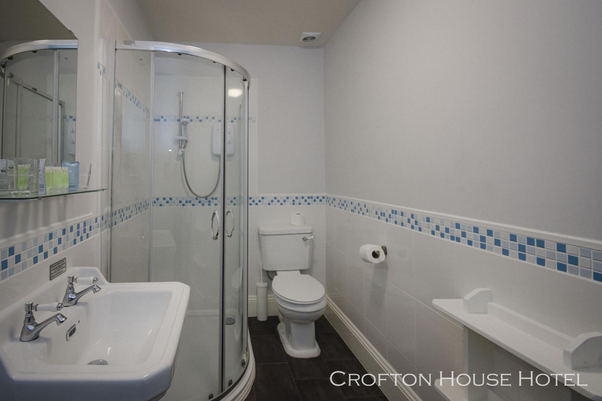 Crofton House Hotel Торки Екстериор снимка
