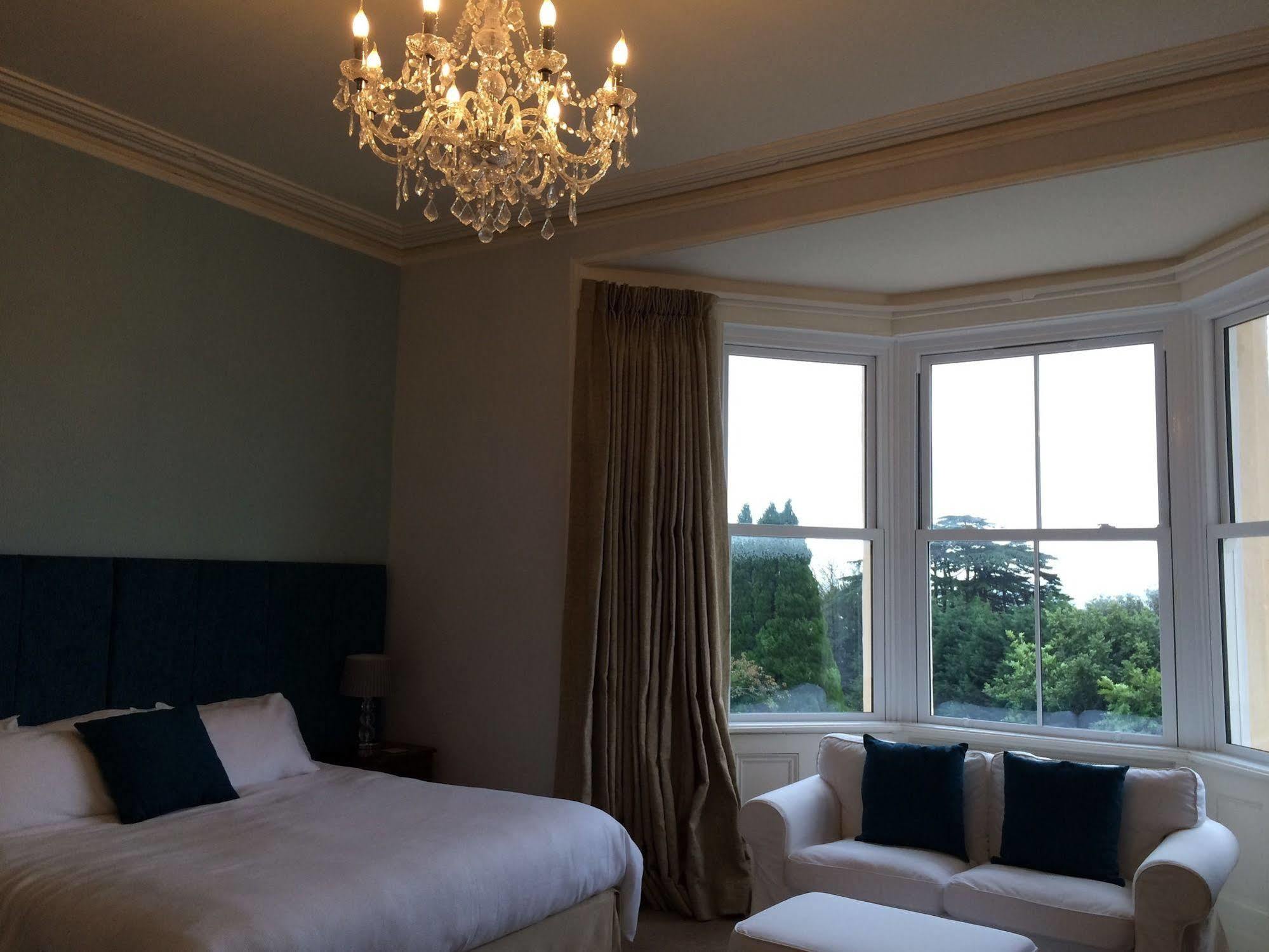 Crofton House Hotel Торки Екстериор снимка